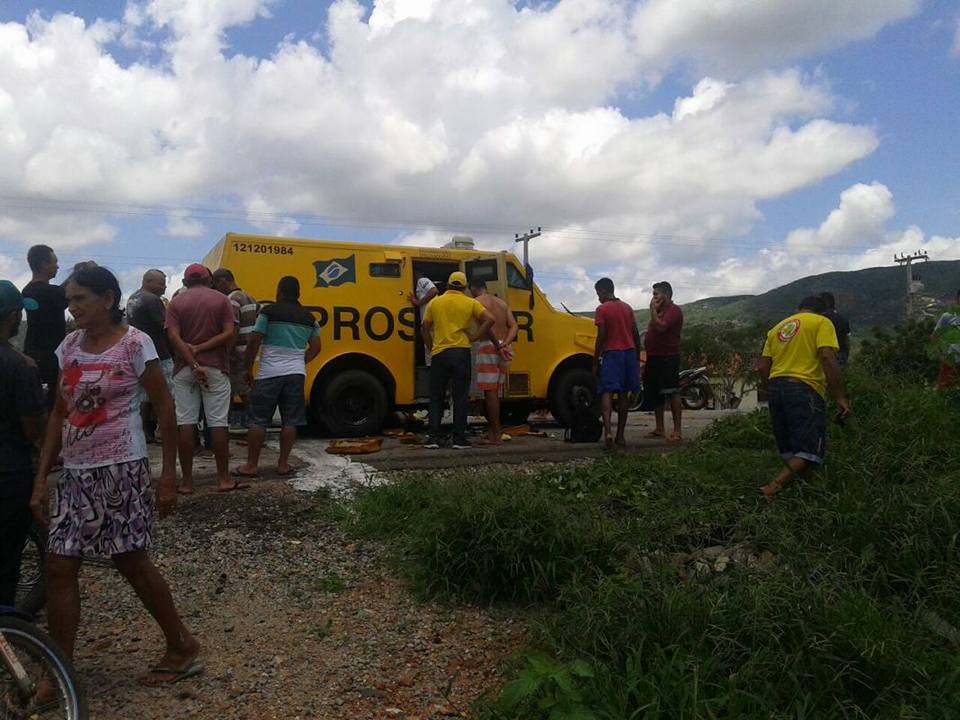 Carro-forte é assaltado no Ceará