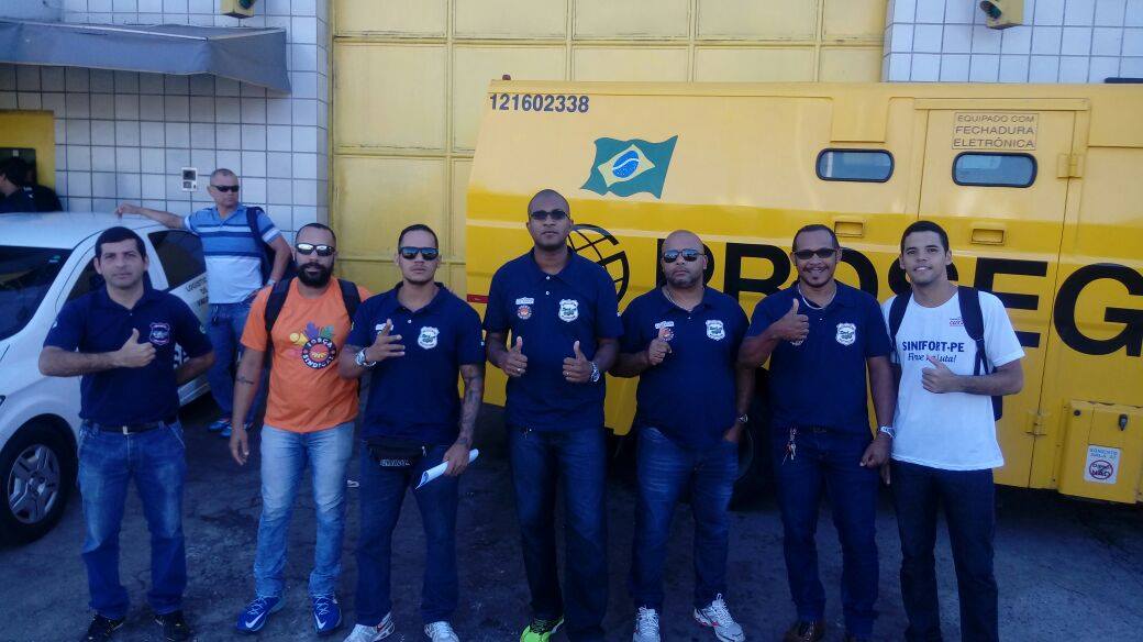 Sindfort-PE sorteia TV e distribui kits para vigilantes da Preosegur