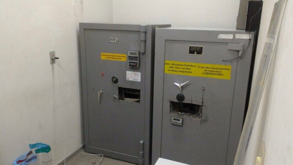 Ladrões furtam banco em frente a base da Guarda Municipal de Itupeva