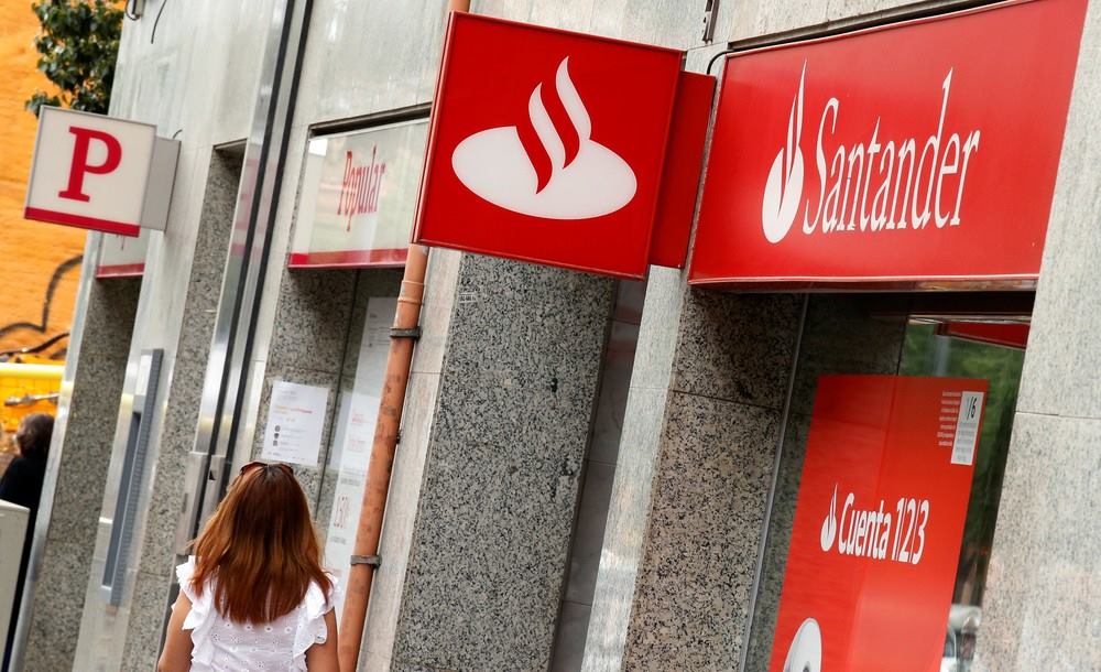 Comissão Europeia aprova compra definitiva do Banco Popular pelo Santander