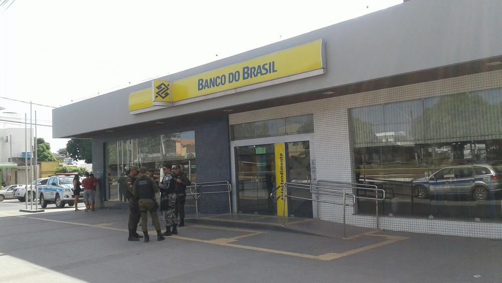 Bandidos invadem agência do Banco do Brasil em Santarém e levam dinheiro